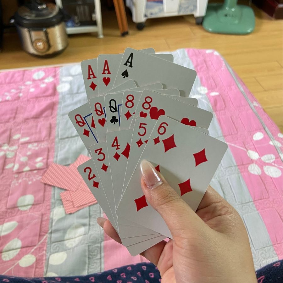 bagi live Lucky Twins অ্যাপল ডাউনলোড